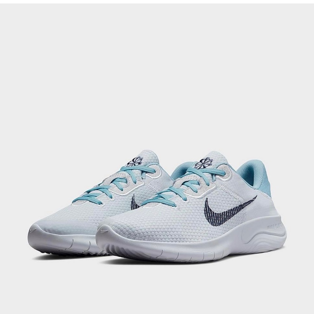 NWT NIKE FLEX EXPERIENCE RUN 11 RUNNING SHOES (Men’s 14) Platinum/ Thunder Blue